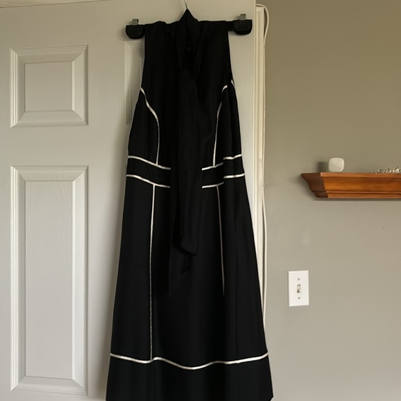 Jacob dark navy dress with white piping. - Picture 2 of 3
